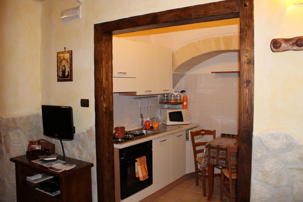 Domusfrumenti Oria  Exterior photo